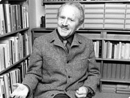 Der Publizist Alfred Vogel (1902 - 1996) in seiner Bibliothek Der Publizist Alfred Vogel (1902 - 1996) in seiner Bibliothek