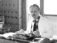 Bereits 1926, im Alter von 24 Jahren, schrieb Alfred Vogel sein erstes Büchlein: "Kleiner Wegweiser für die Lebensreform". Bereits 1926, im Alter von 24 Jahren, schrieb Alfred Vogel sein erstes Büchlein: "Kleiner Wegweiser für die Lebensreform".