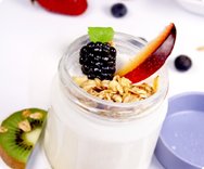 Joghurt selbst herstellen Früchte Joghurtglas