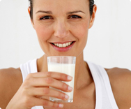 Milch Frau Milchglas