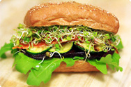 Wellnessmischung Sandwich mit gegrilltem gemüse und Wellnessmischung
