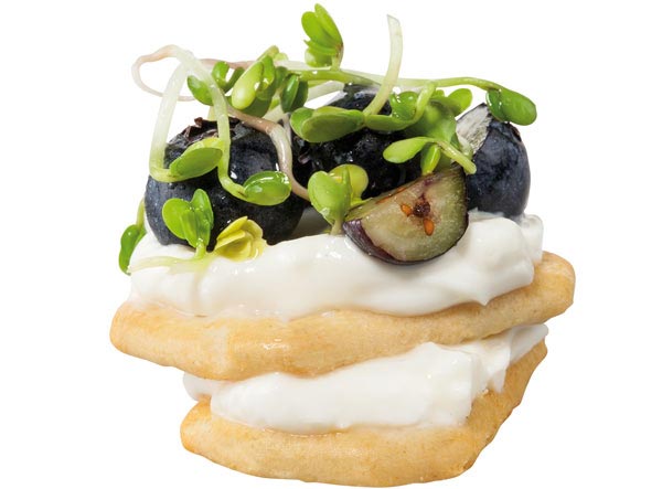 Brokkoli-Sprossen mit Blaubeeren Brokkolisprossen