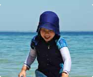 Mehr Leberflecke bei Kindern Kind Strand