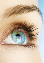 Natürliche Tipps für müde Augen Frau Auge
